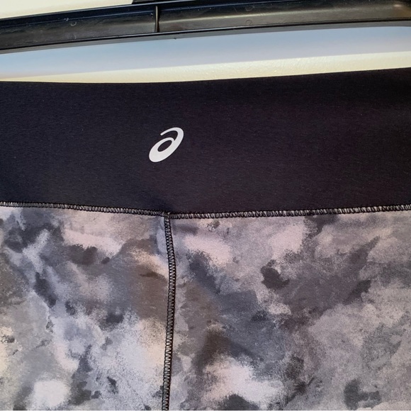 ASICS. Gray/Black workout pants. Sportswear. Athletic. Size XL. - Picture 4 of 11